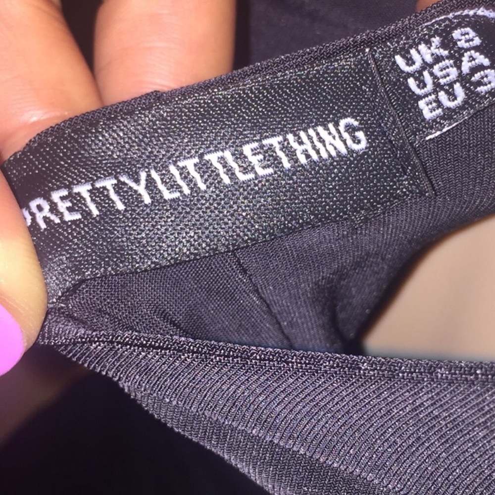 **SOLD** PrettyLittleThing Black Slinky Unitard - Picture 5 of 5